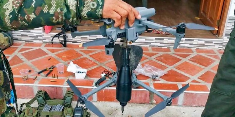 Atacan con explosivos una estación de Policía en Río Viejo, sur de Bolívar: gobernador pide sistemas antidrones