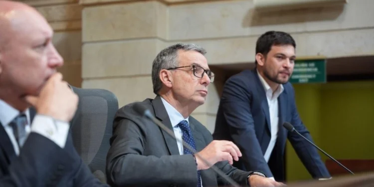 Cumbre clave por el Presupuesto General de la Nación 2027: Ponentes y coordinadores del Congreso se reúnen con el ministro Miguel Gómez Martínez
