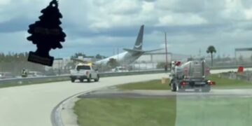 Avión Boeing 767 de Amazon se sale de la pista en el aeropuerto de Miami