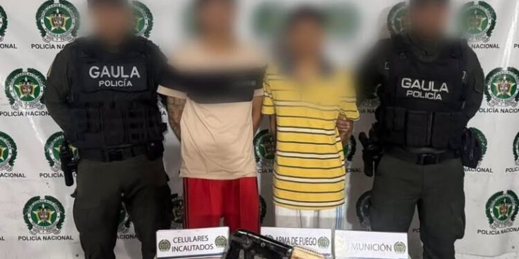 Caen dos presuntos miembros de ‘Los Pepes’ con arma modificada y munición en Barranquilla