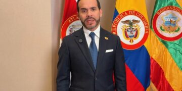 De la Espriella anuncia refuerzo de la Fuerza Pública en Santa Marta y dice que irá a la ciudad