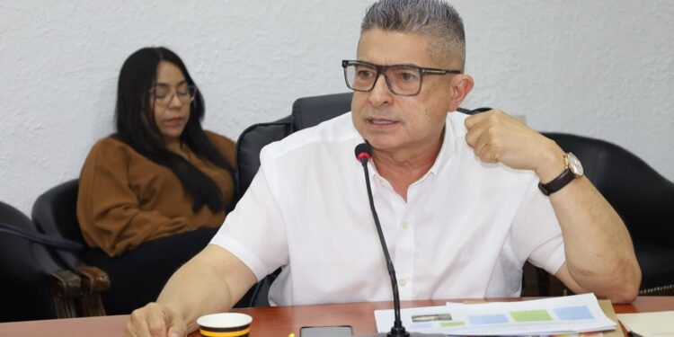 El estrato 3 también podrá acceder al Mínimo Vital de Agua Potable: Juan José Vergara
