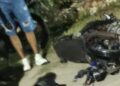 Dos personas murieron tras sufrir un grave accidente en motocicleta vía a Juan Mina