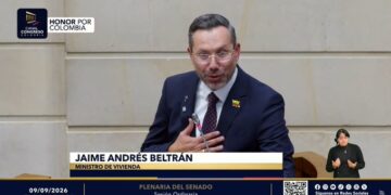 “No estaba con prostitutas ni borracho”: MinVivienda responde con dureza a moción de censura por viaje durante el terremoto