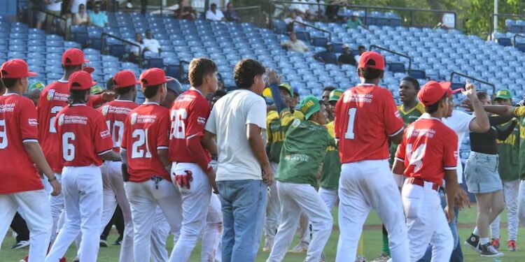 Federación de Béisbol rechaza el altercado en la final Sub-15
