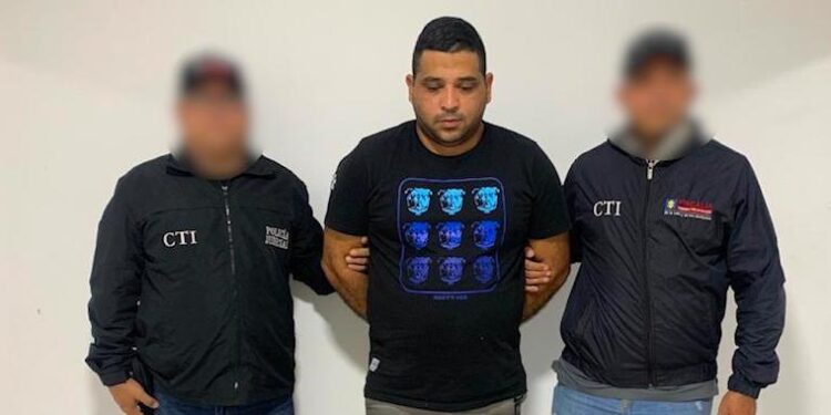 A prisión presunto integrante de banda que hacía ‘cambiazos’ de tarjetas a adultos mayores en Barranquilla