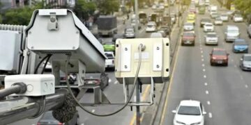 De La Espriella pone la lupa sobre las fotomultas: revisión detecta 40.000 comparendos que serían irregulares