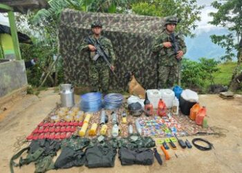 Ejército neutraliza depósito ilegal con más de 160 libras de explosivos en Briceño, Antioquia