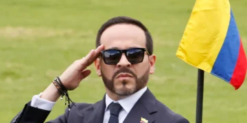 Gobierno expide la Directiva Presidencial 01 para centralizar la comunicación y limitar el uso de redes personales en ministros