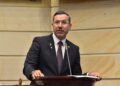 Senado hunda moción de censura contra el ministro de Vivienda con contundente mayoría