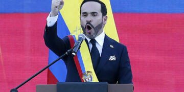 Presidente Abelardo de la Espriella ordena investigar al rector de la Universidad de La Guajira por presuntas irregularidades e impulsa paquete de obras en la región
