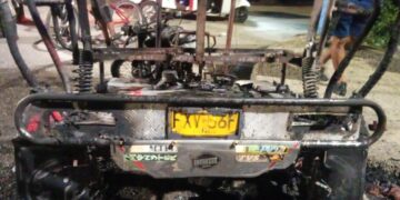 Tragedia en la vía Oriental: dos hombres murieron tras choque entre moto y motocarro en Santo Tomás