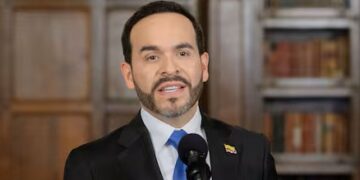 Gobierno anuncia plan de choque en salud para atender a más de un millón de pacientes