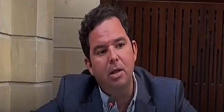Meisel cuestiona ausencia de ministros en debate del Presupuesto: “No conocemos los motivos”