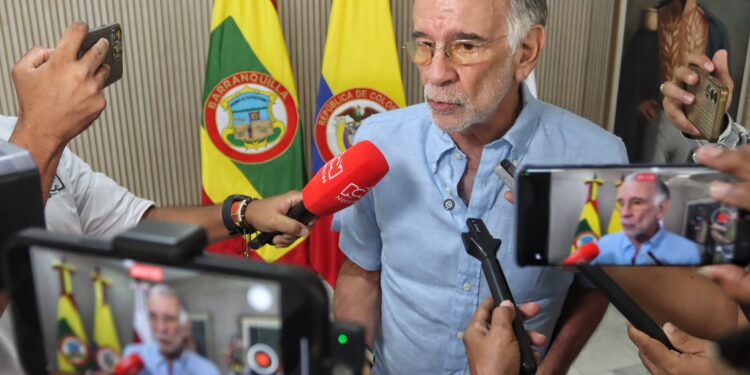 Autonomía universitaria sí, y respeto por los bienes de uso público también: gobernador Eduardo Verano