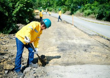 Con el mantenimiento de 110 km de vías, Gobierno de Eduardo Verano fortalece la movilidad y el desarrollo económico del Atlántico
