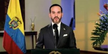 “Viva Cristo Rey”: el polémico lema de De La Espriella que abrió una nueva disputa por la religión en el Gobierno