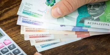 Salario mínimo podría subir 5 % en 2027: así quedaría el sueldo de los trabajadores en Colombia