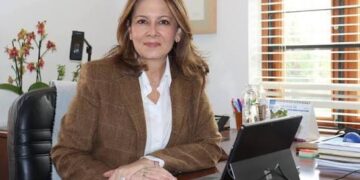 MinSalud destapa millonario desorden y congela contratos: $2,9 billones quedaron bajo la lupa