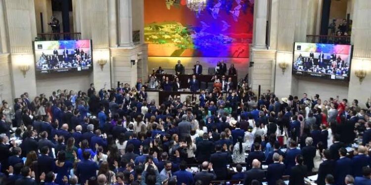 Así el Congreso aprobó presupuesto de $634,9 billones para 2027 y hundió propuesta de recorte del Pacto Histórico