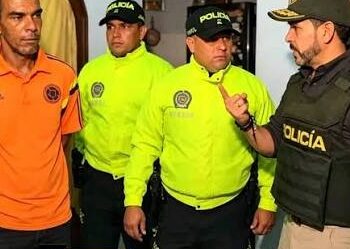 “Hasta aquí llegó la fiesta”: así fue el diálogo completo de De La Espriella con un capturado durante operativo en Cali