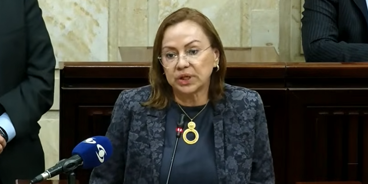 Gobierno lanza advertencia por subsidios de energía y gas: faltan $5,9 billones para 2027