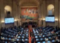 Congreso aprueba en primer debate el Presupuesto de 2027 por $634,9 billones y recorta $170.000 millones a la JEP