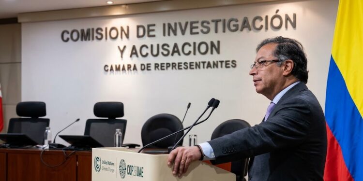 ‘Pacto de Valledupar’ escala al plano judicial: Radican denuncia penal contra el expresidente Gustavo Petro en la Comisión de Acusaciones