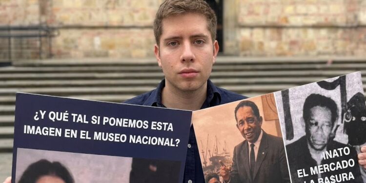 Josías Fiesco llevó imágenes de víctimas del M-19 al Museo Nacional y reavivó la polémica por las obras retiradas