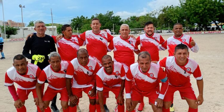 Juego Limpio ganó 3 por 1 a La 20 y comanda el hexagonal B de fútbol soledeño.