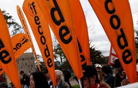 Fecode y centrales obreras marchan en Colombia por la educación pública y los derechos laborales