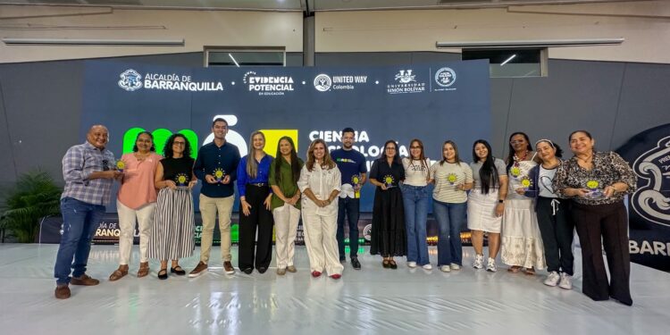 ¡Más Ciencia, Más Tecnología y Más Emprendimiento: la innovación transforma las aulas de Barranquilla!