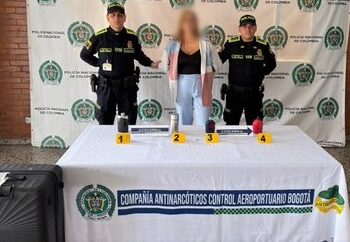Camuflaba cocaína en frascos de loción: capturan a mujer que viajaría a Madrid desde El Dorado