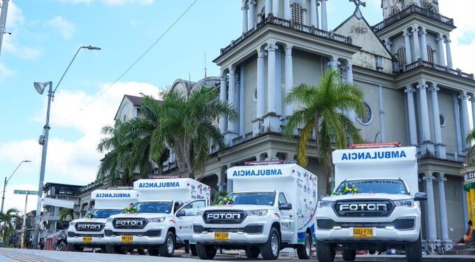 Chocó recibe nueve ambulancias y Gobierno anuncia proyectos hospitalarios en 11 municipios