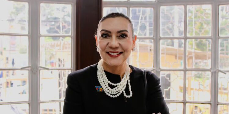 Directora del ICBF, Carolina Restrepo, radica denuncia ante la Fiscalía por intimidaciones y amenazas de muerte en redes sociales