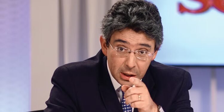 Enrique Gómez denuncia opacidad financiera en la JEP y radica proyecto para limitar su periodo de funcionamiento a marzo de 2028
