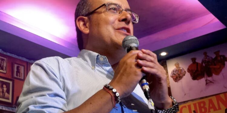 Fiscalía fija fecha de imputación de cargos contra el periodista Ricardo Orrego por presunto acoso y acto sexual violento