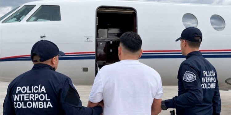 Gobierno suma 119 extradiciones en sus primeros 60 días de gestión tras la firma de nueve nuevos decretos