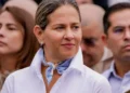 Valentina Gómez advierte que a Verónica Alcocer “le espera una cárcel al lado de Maduro” tras denuncias en EE. UU.