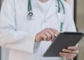 Contraloría alerta por daño fiscal superior a $694.000 millones en el sistema de salud del magisterio (FOMAG)