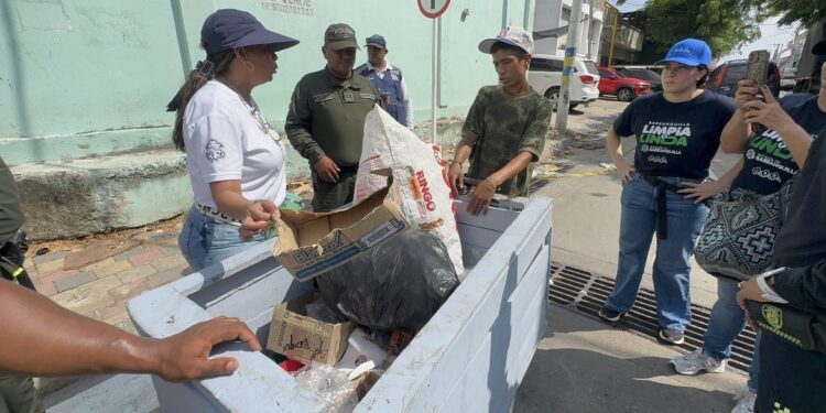 Alcaldía de Barranquilla intensifica controles y campañas pedagógicas contra la disposición ilegal de basuras en arroyos