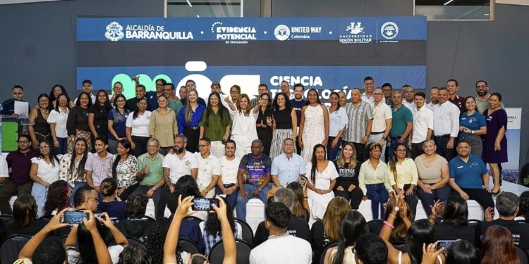 Alcaldía de Barranquilla intensifica controles y campañas pedagógicas contra la disposición ilegal de basuras en arroyos