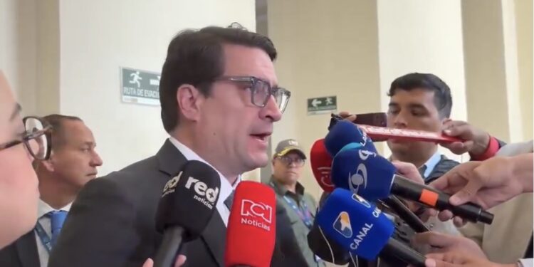Gobierno refuerza esquemas de seguridad del registrador Hernán Penagos y del procurador Gregorio Eljach tras graves intimidaciones