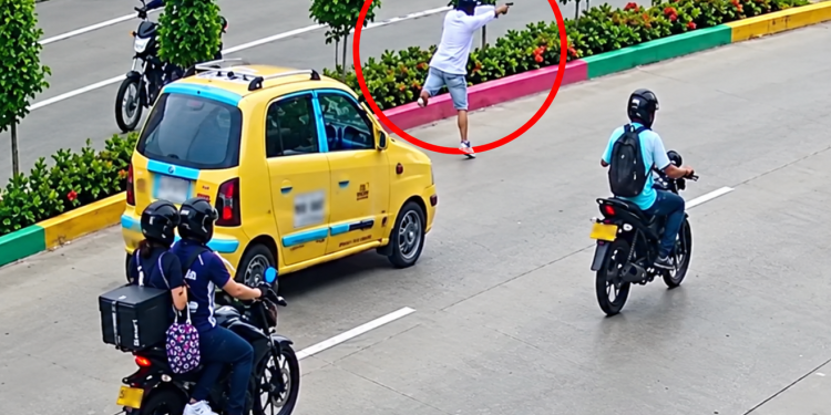 A tiros atacaron la cárcel Modelo de Barranquilla: sicarios dispararon contra la fachada y huyeron en moto