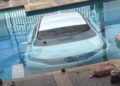 Insólito en Valledupar: camioneta terminó dentro de la piscina de un conjunto residencial