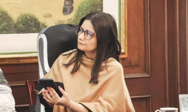 Angie Rodríguez cierra la puerta a nuevas entrevistas y mantiene sus denuncias contra el anterior Gobierno