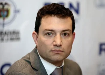 Excontralor Carlos Felipe Córdoba denunció a Petro por presuntos seguimientos de la DNI a opositores