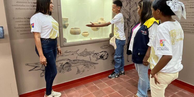 Corregimiento de Villa Rosa comparte su riqueza arqueológica a través de estudiantes bilingües, vigías del patrimonio