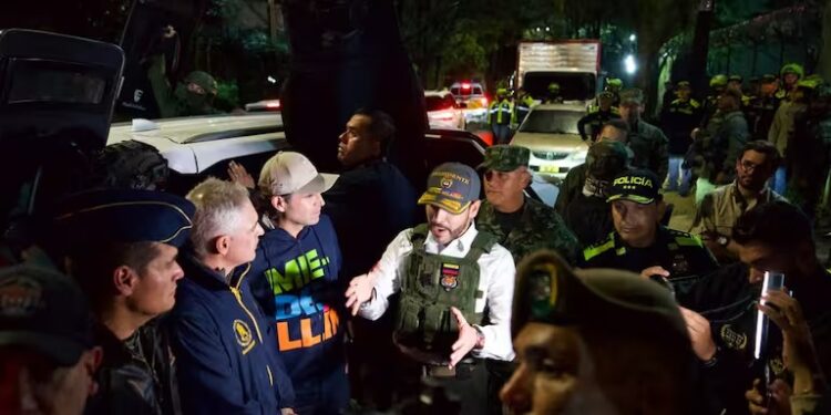 Más de 60 capturas y 100 allanamientos en megaoperativo nocturno en Medellín y Antioquia