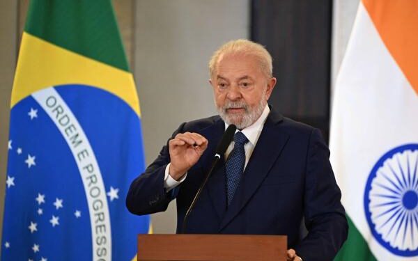Lula vuelve al poder en Brasil, pero la polarización y la crisis fiscal amenazan su nuevo mandato